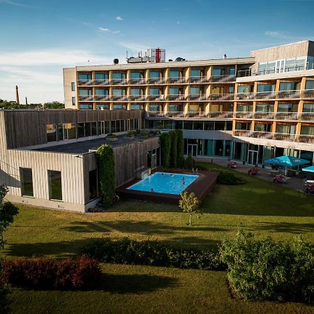 Georg Ots Spa Hotel Kuressaare Ngoại thất bức ảnh