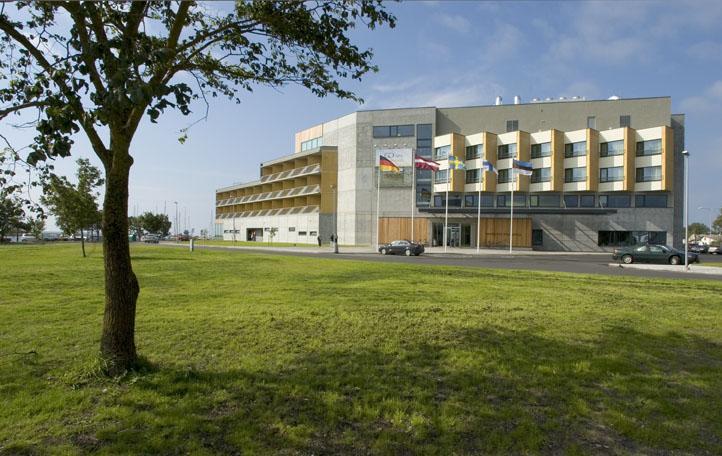 Georg Ots Spa Hotel Kuressaare Ngoại thất bức ảnh